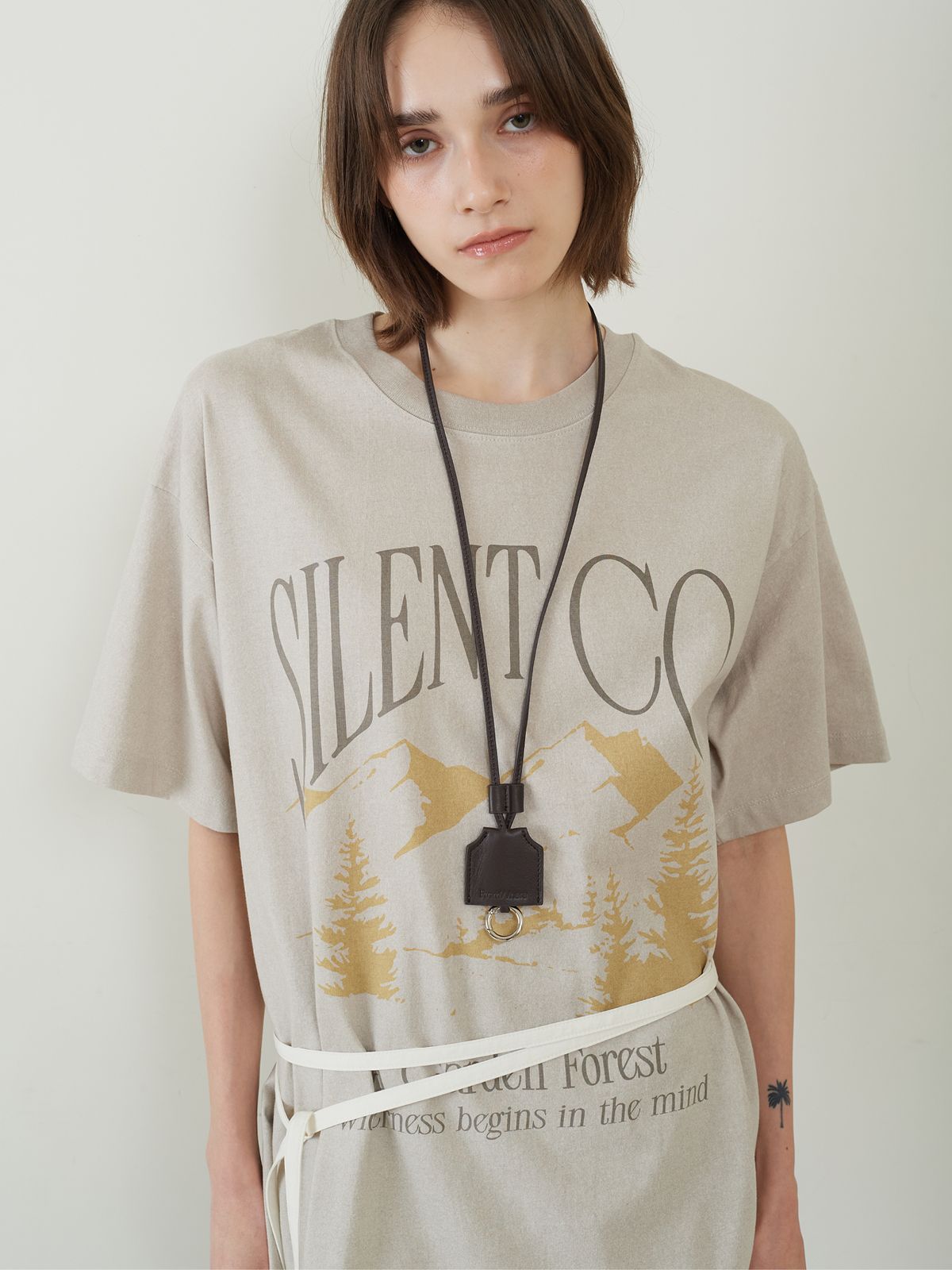 프롬웨얼(FROMWHERE) Vintage Pigment T-Shirt Beige