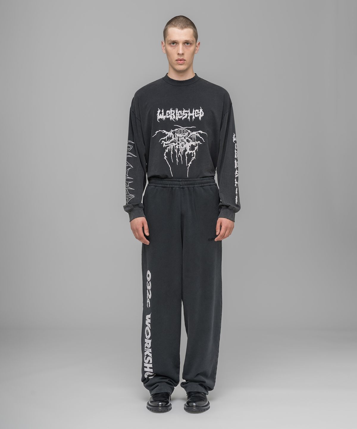 032씨(032C) (U) 아웃로우 오버사이즈 스웨트 팬츠 페이디드 블랙 OUTLAW OVERSIZED SWEATPANTS FADED BLACK