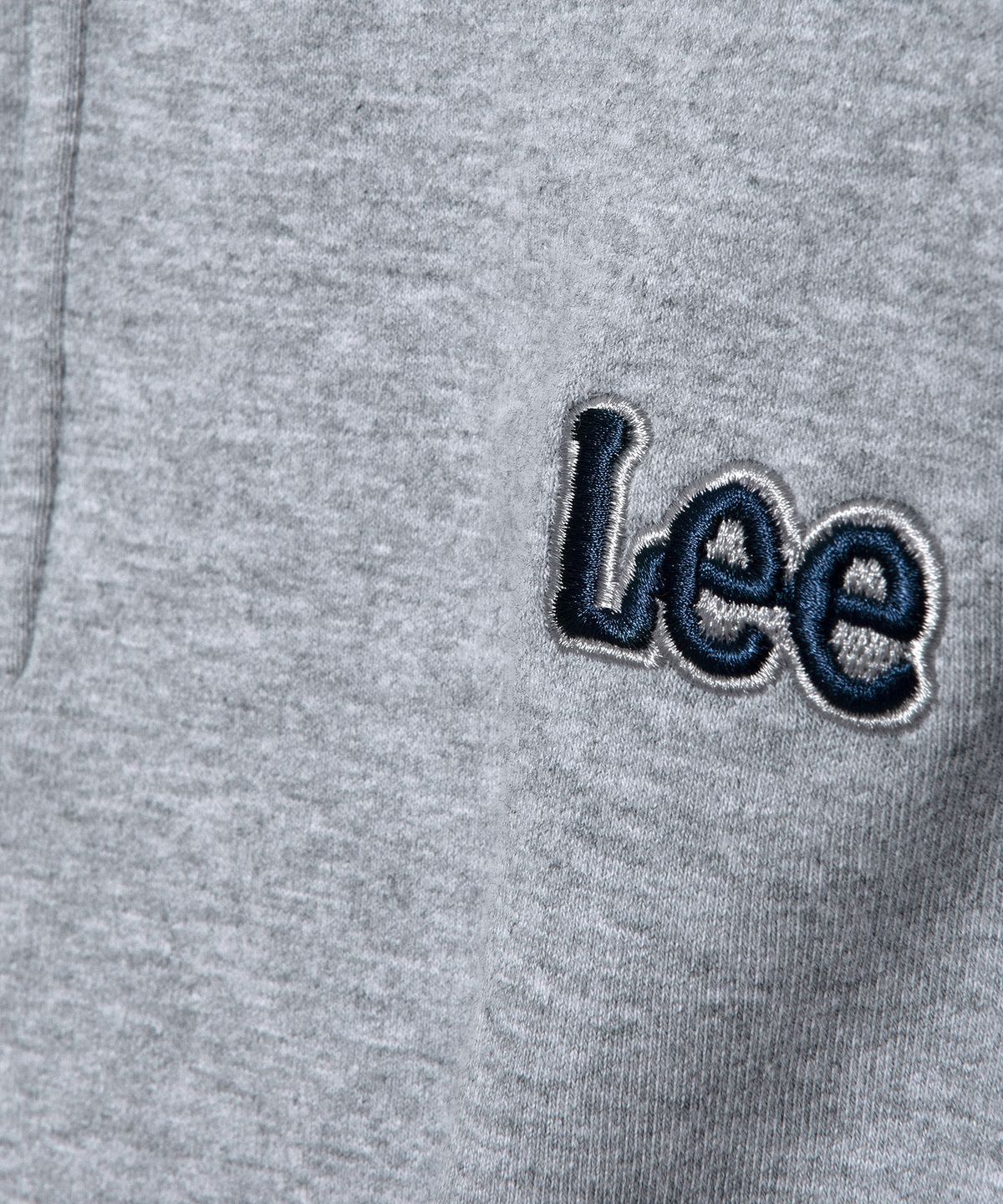 리(LEE) 스몰 트위치 로고 하프 집업 카라 티셔츠 그레이