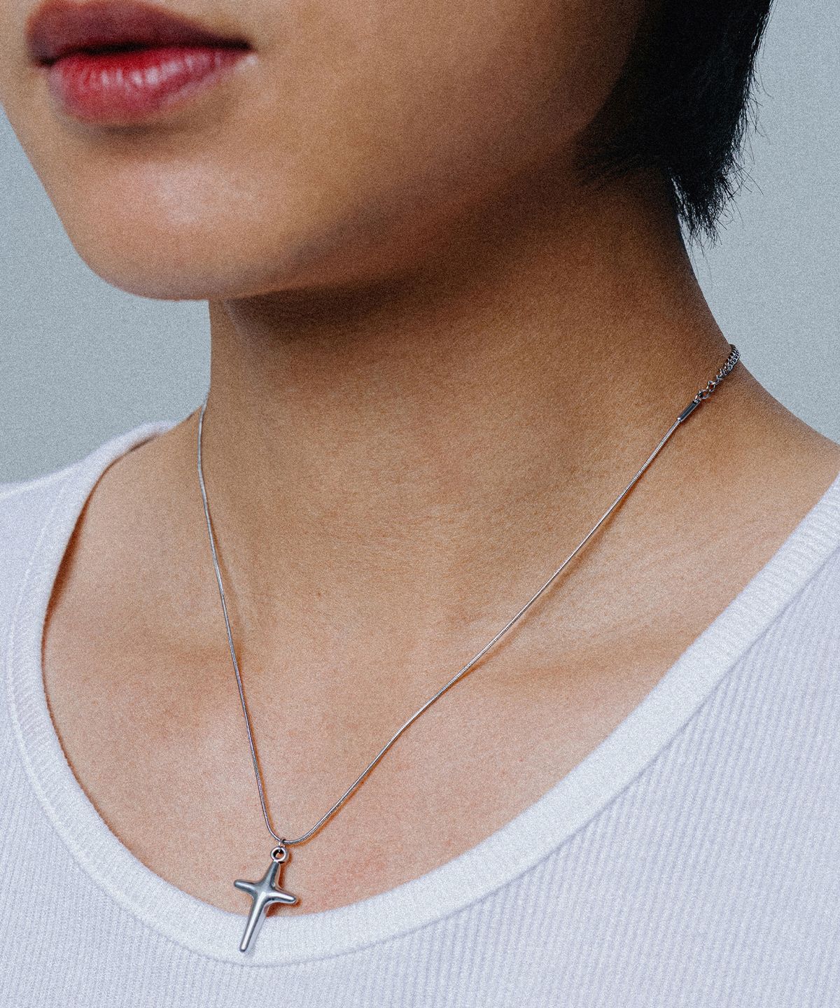 스칼렛또블랙(SCALETTOBLACK) FFM003 Round Cross Necklace