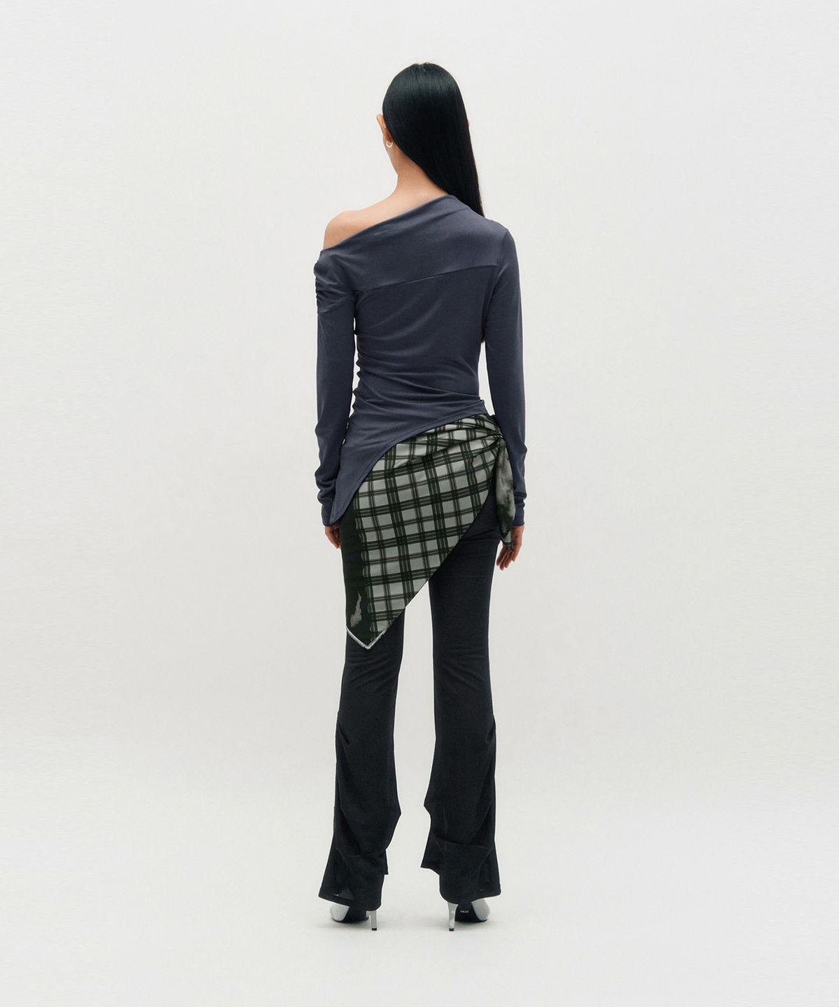 킴지수(KIMZISU) One Shoulder Draped Jersey Top _ CHARCOAL