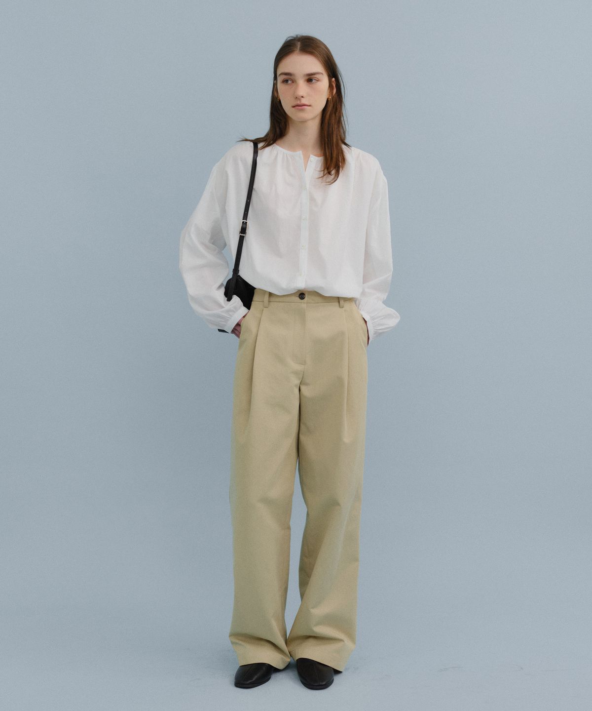 유라고(URAGO) One-tuck wide chino pants