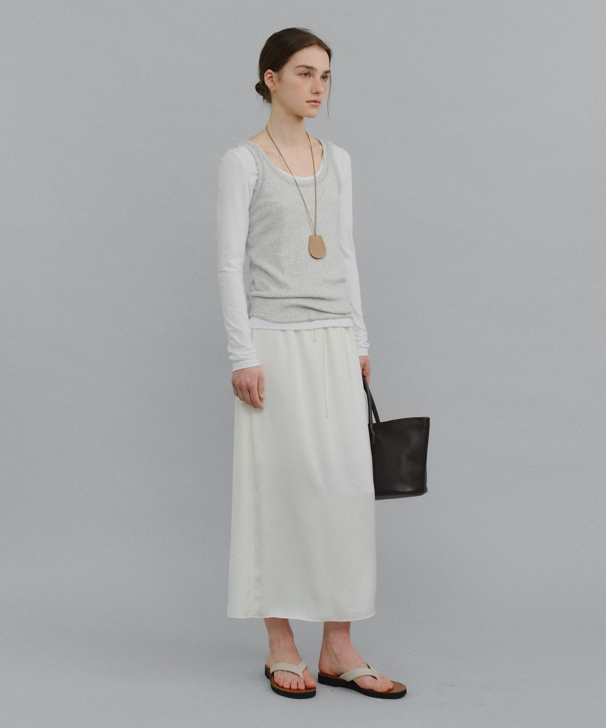 유라고(URAGO) Silky drawstring skirt