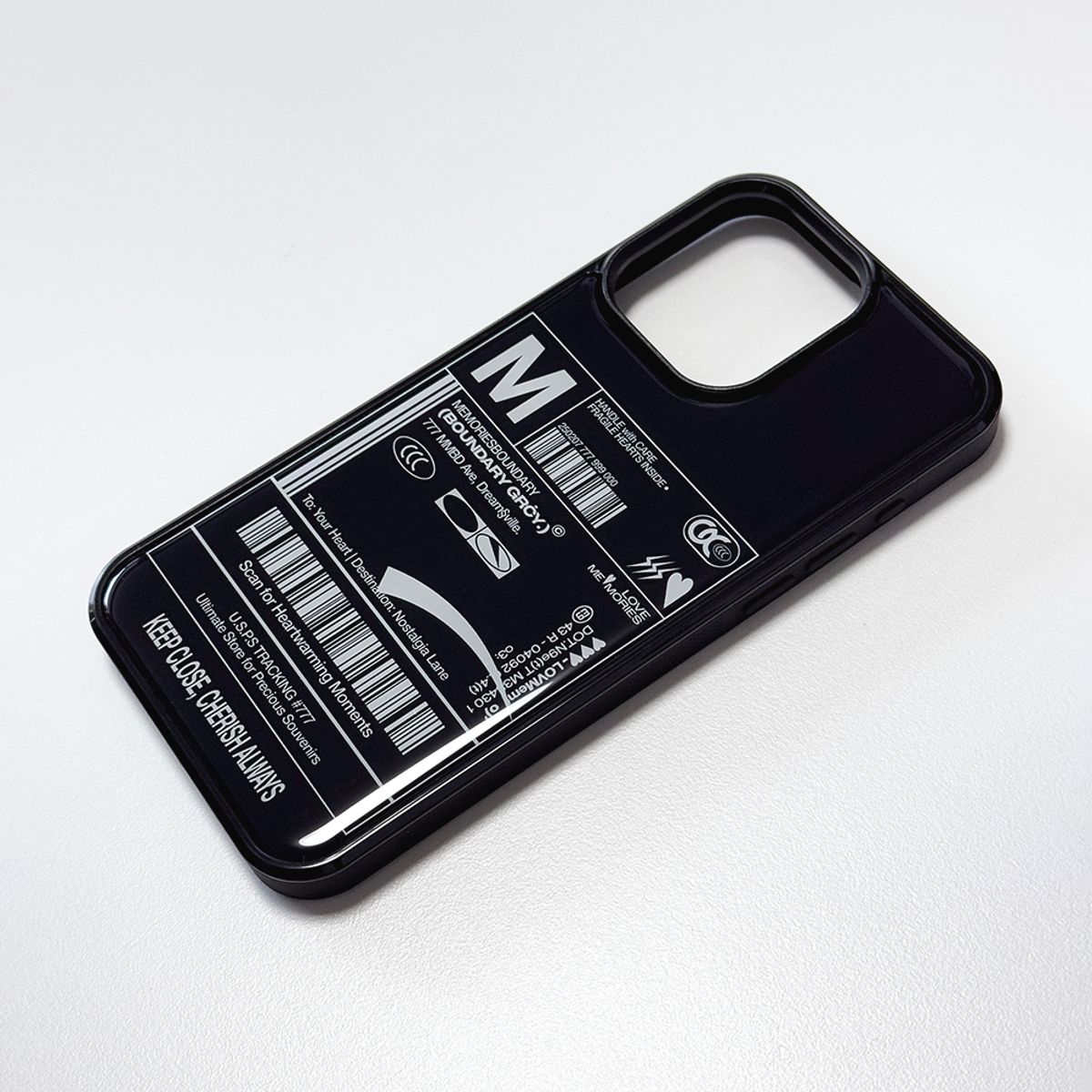 메모리즈바운더리(MEMORIESBOUNDARY) Fresh Love Delivery Label Phone Case (Epoxy-BK)