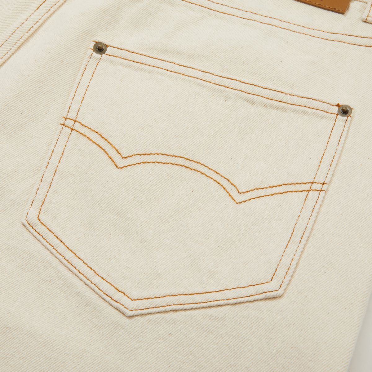 펜필드(PENFIELD) 1975 워시드 셀비지 버뮤다 팬츠 아이보리_FR1WP08U