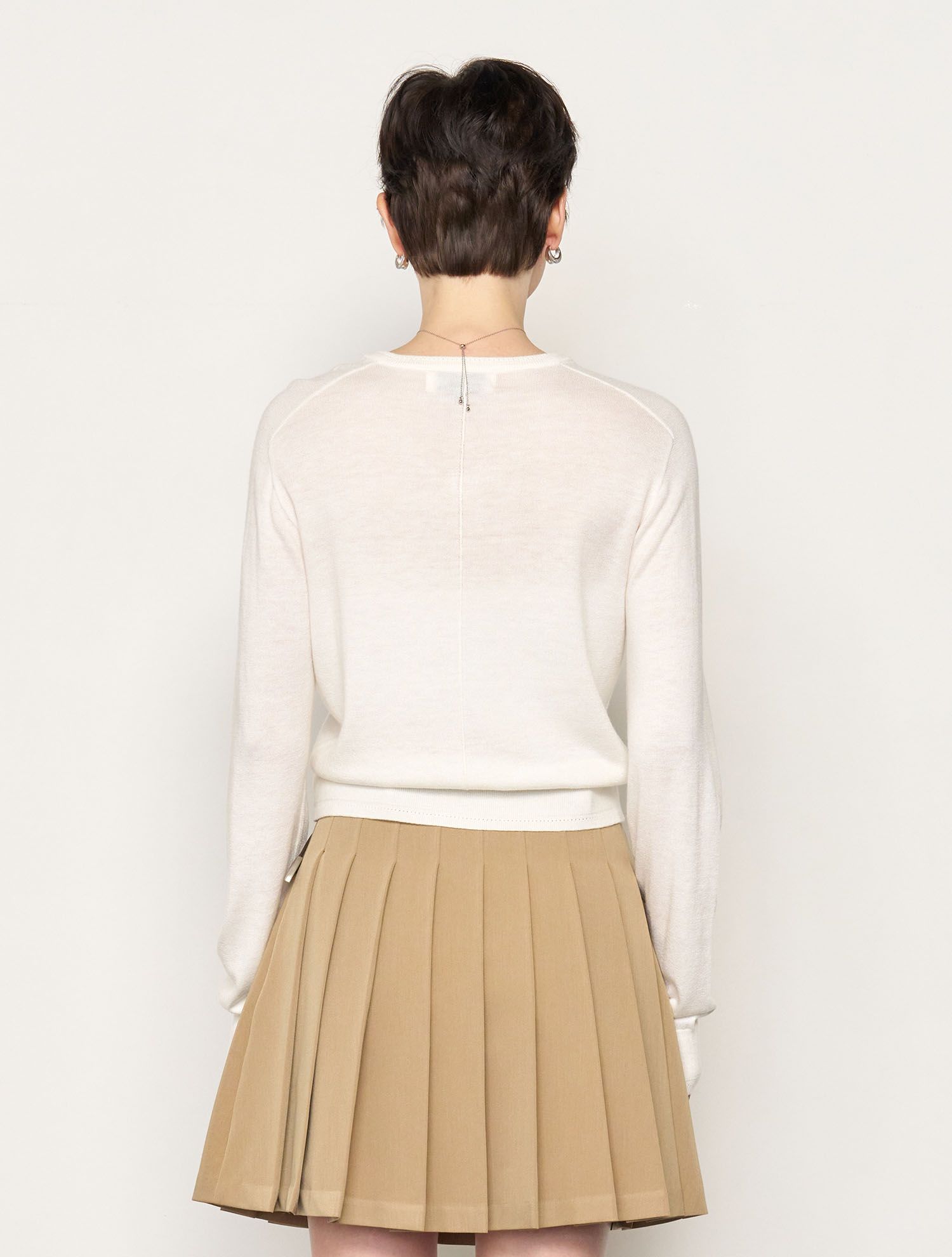 【GENERAL IDEA】Nylon V-Neck Pullover MUSINSA | GENERAL IDEA Signature V-neck Pullover [WHITE