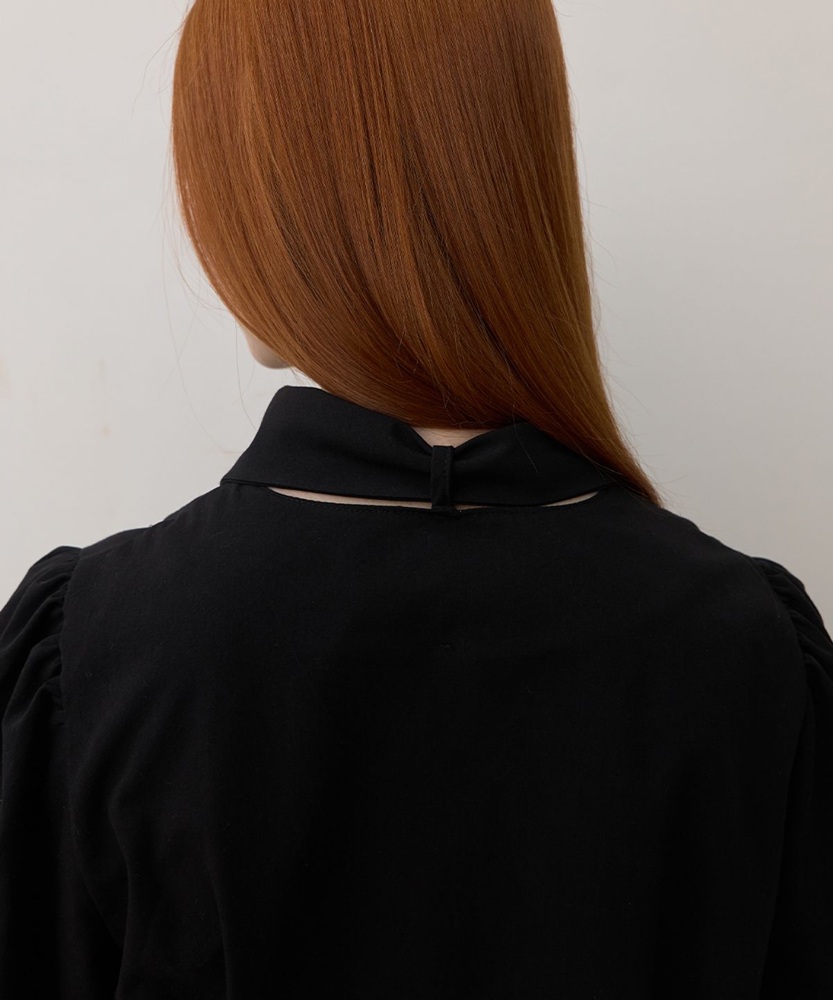 320쇼룸(320SHOWROOM) Ever Tie Blouse(타이 탈부착) Black