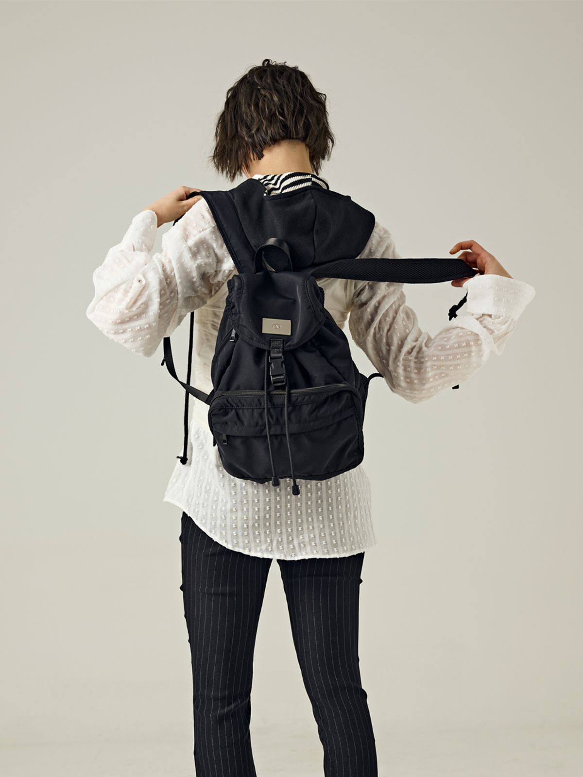 샐볼(SALBOL) CLOUD SMALL BACKPACK [BLACK]