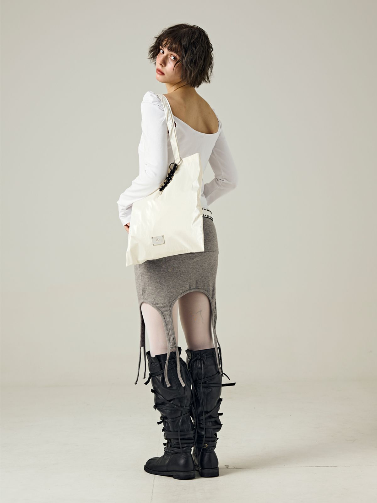 샐볼(SALBOL) SYMBOL GLOSSY ECO BAG [IVORY]