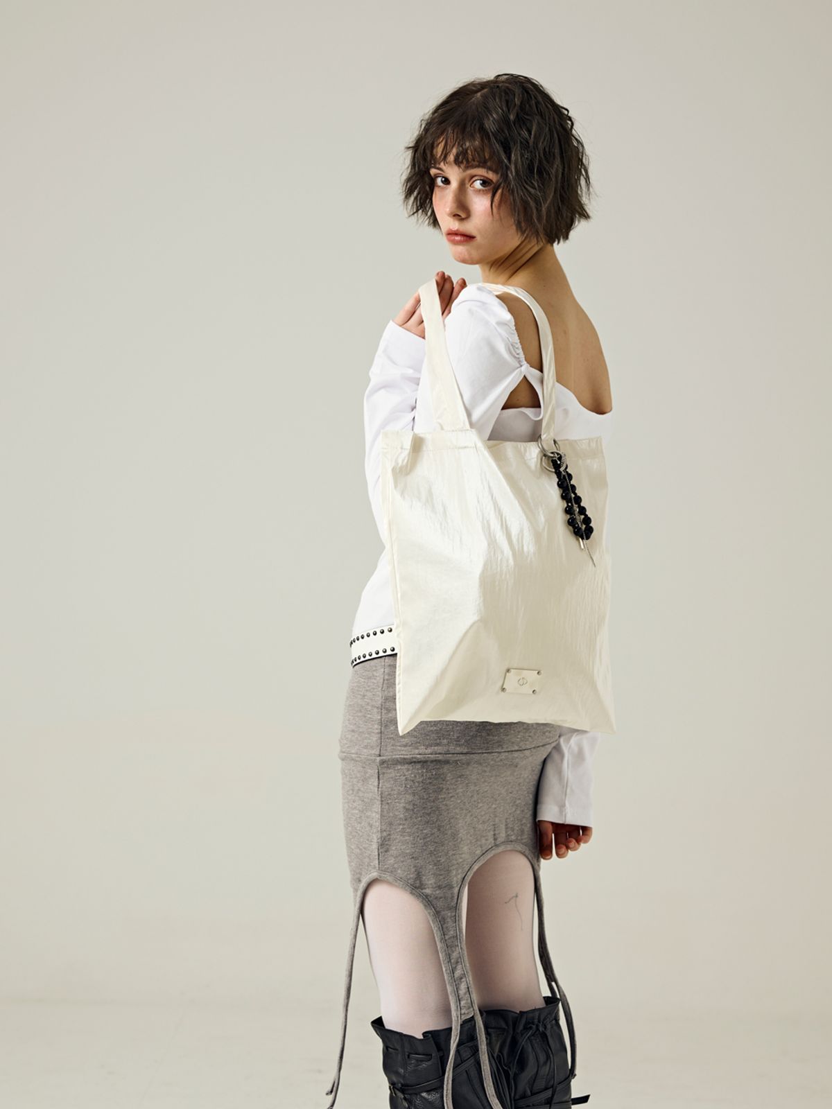 샐볼(SALBOL) SYMBOL GLOSSY ECO BAG [IVORY]