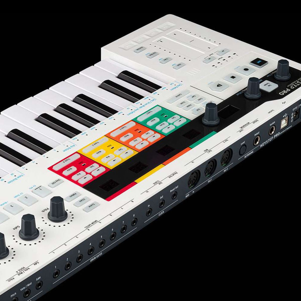 아투리아(ARTURIA) KeyStep Pro 키스탭 프로 올인원 키보드 시퀀서 미디컨트롤러_화이트