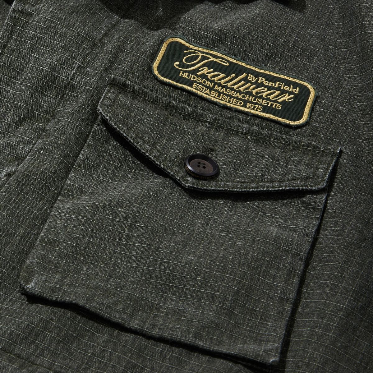 펜필드(PENFIELD) [TRAILWEAR] 아사벳 패치 필드 자켓 올리브_FR1WJ81U