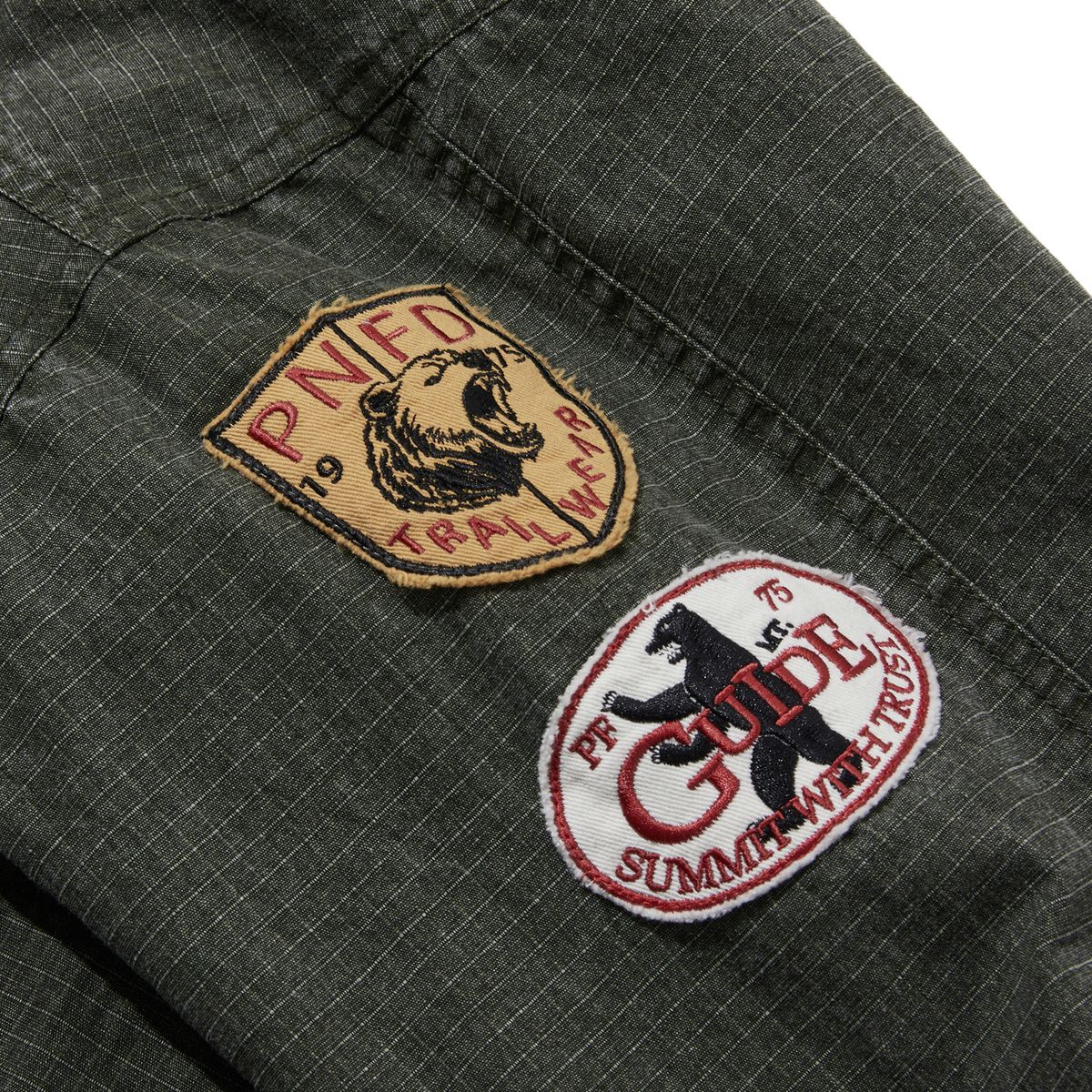 펜필드(PENFIELD) [TRAILWEAR] 아사벳 패치 필드 자켓 올리브_FR1WJ81U