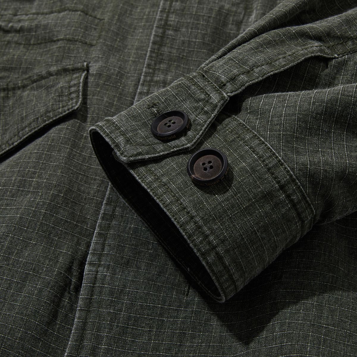 펜필드(PENFIELD) [TRAILWEAR] 아사벳 패치 필드 자켓 올리브_FR1WJ81U