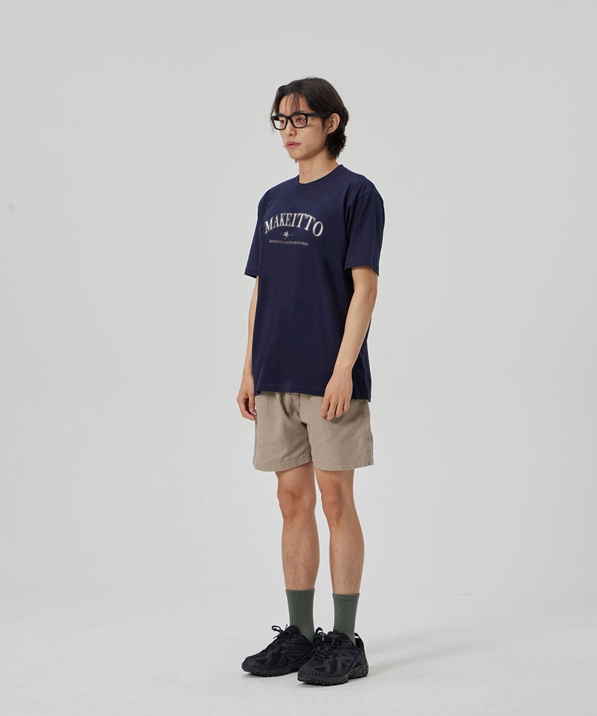 메이킷투(MAKEITTO) [PAINTING LETTERING]CREW NECK TEE_NAVY