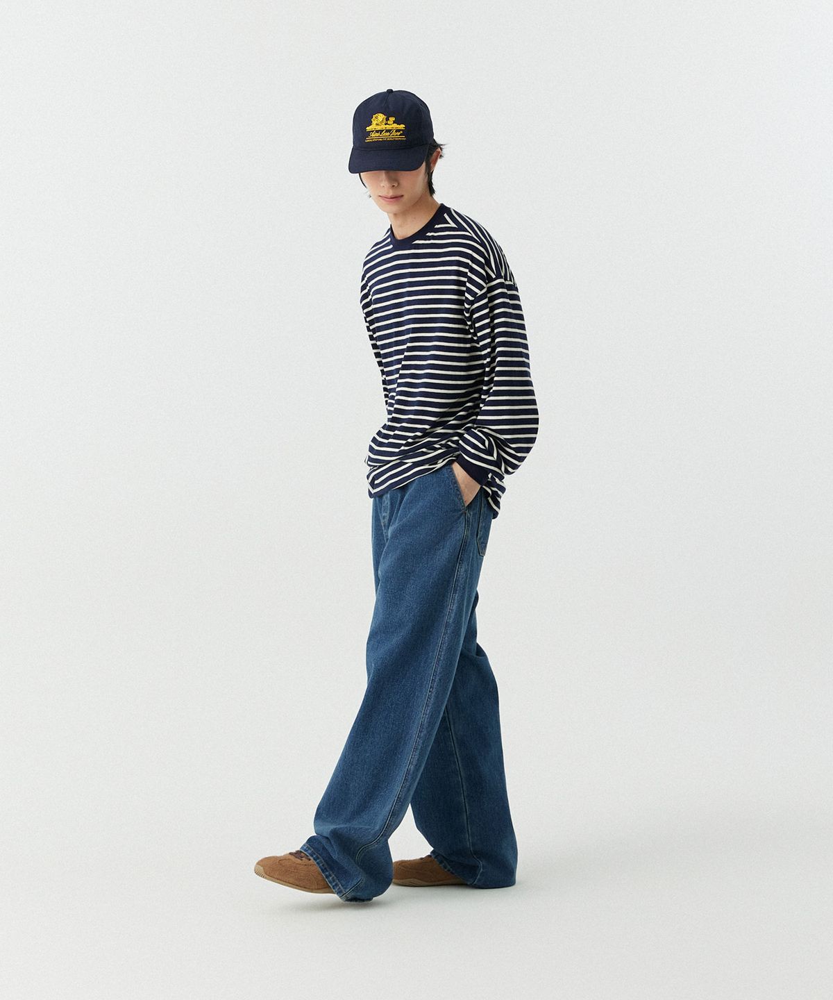스탠즈(STENDS) [M~4XL] 스트라이프 롱 슬리브 티셔츠_네이비