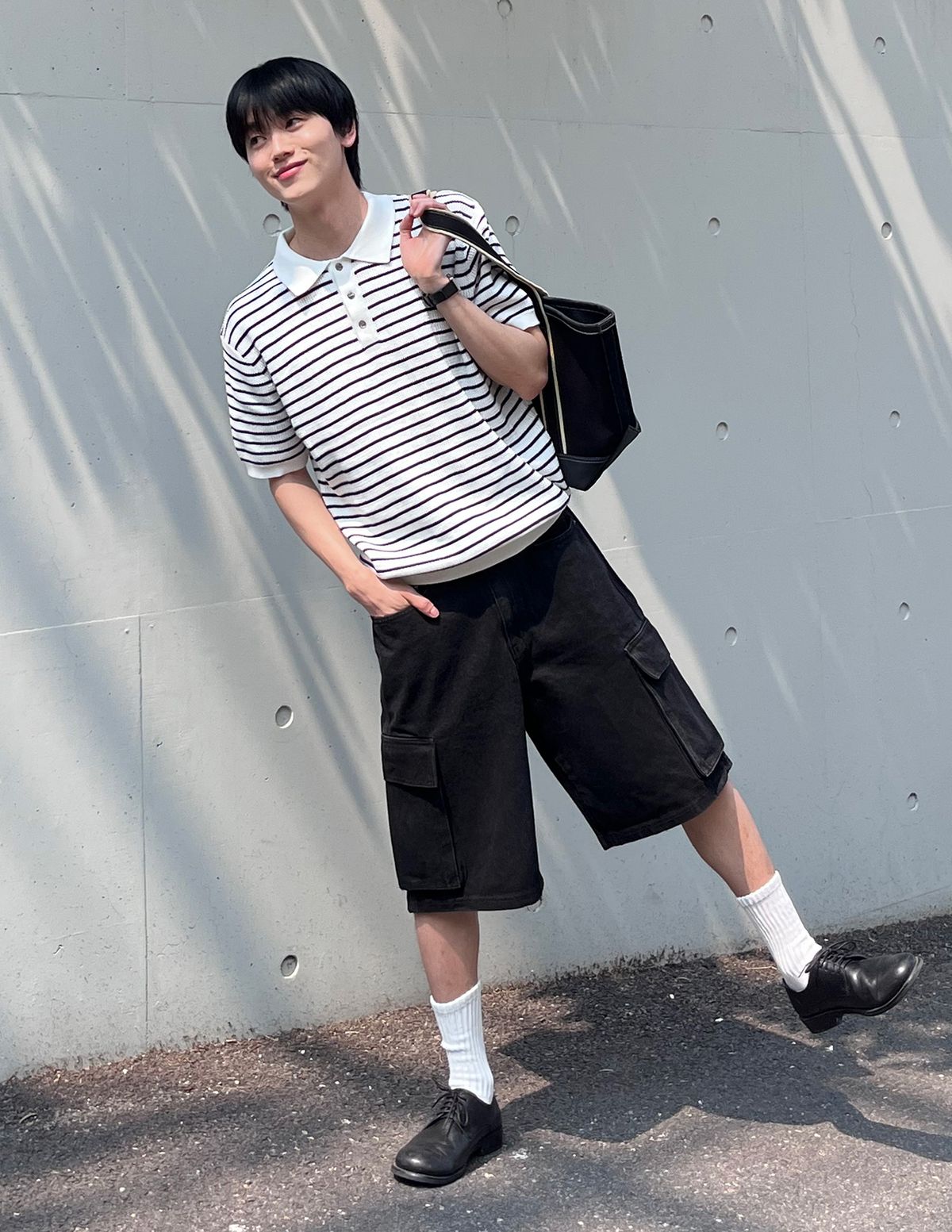 스탠즈(STENDS) [M~4XL] 카고 포켓 버뮤다 데님 팬츠_블랙