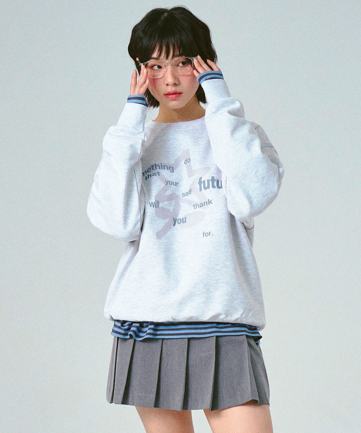 그레이버(GRAVER) [UNISEX]SOMETHING 맨투맨_2color
