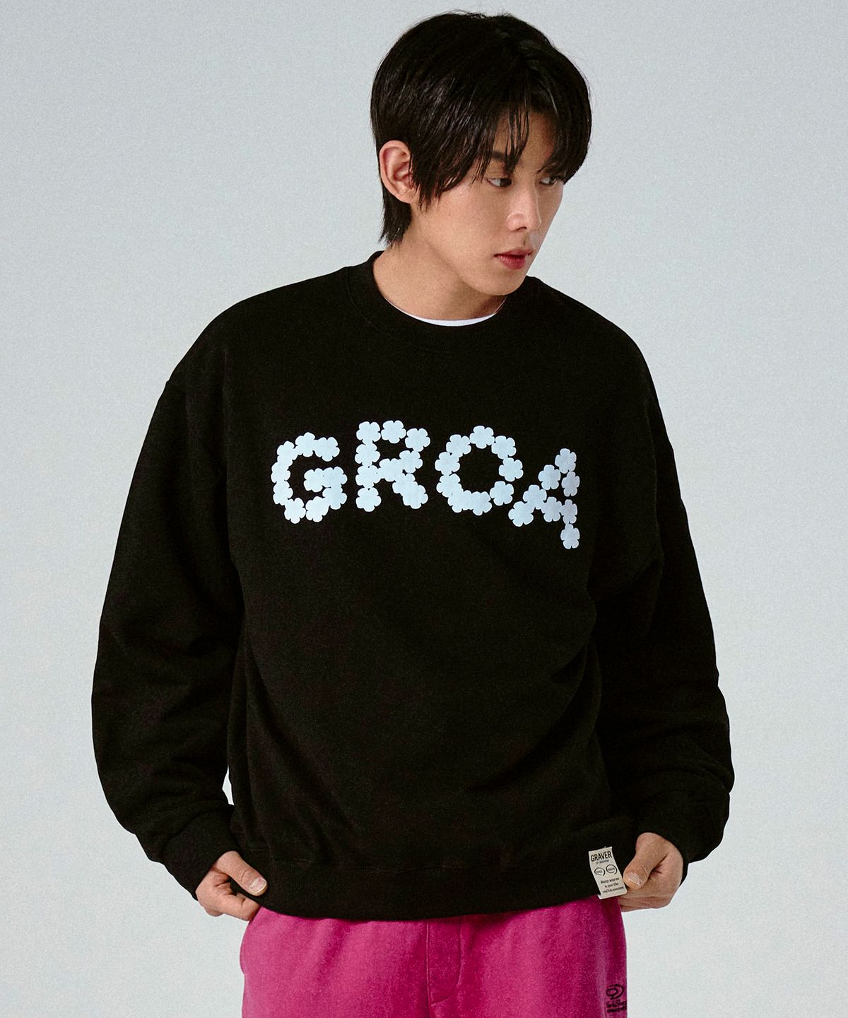 그레이버(GRAVER) [UNISEX]GROA 플라워 로고 맨투맨_2color