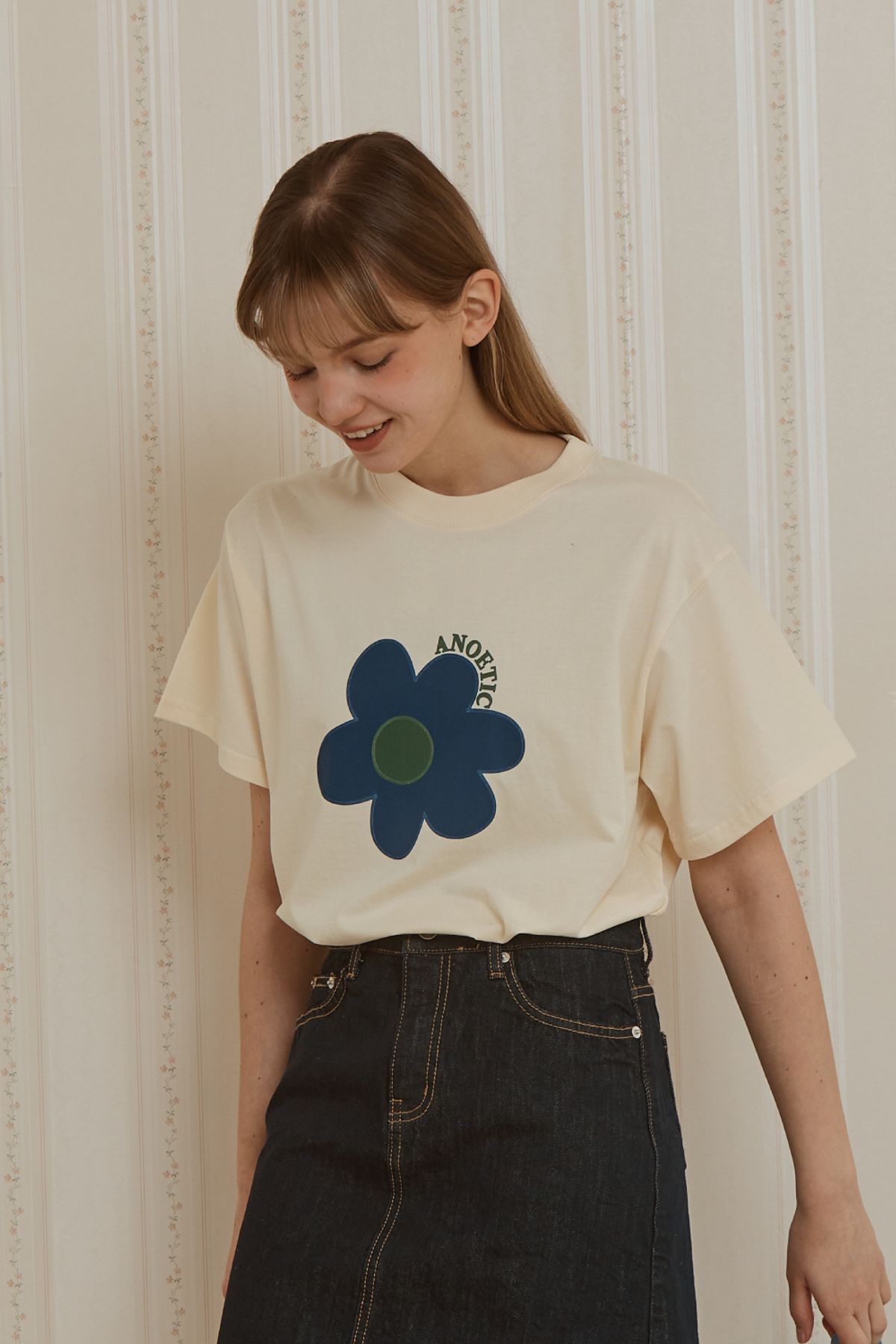 아노에틱(ANOETIC) ANC FLOWER PIECE T-SHIRT_IVORY