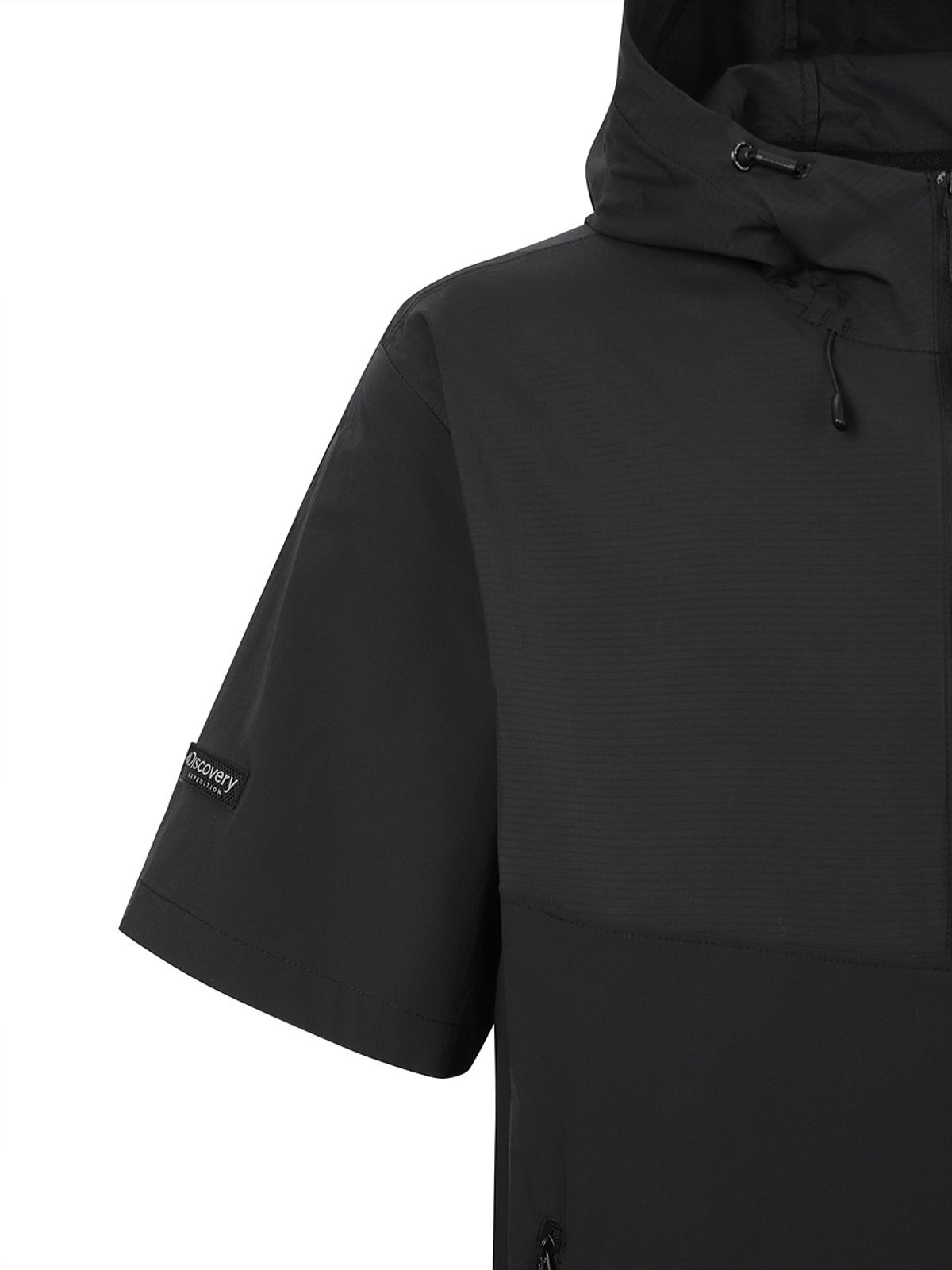 디스커버리 익스페디션(DISCOVERY EXPEDITION) 프레시벤트 폴튼 하이브리드 반팔 아노락 (BLACK)