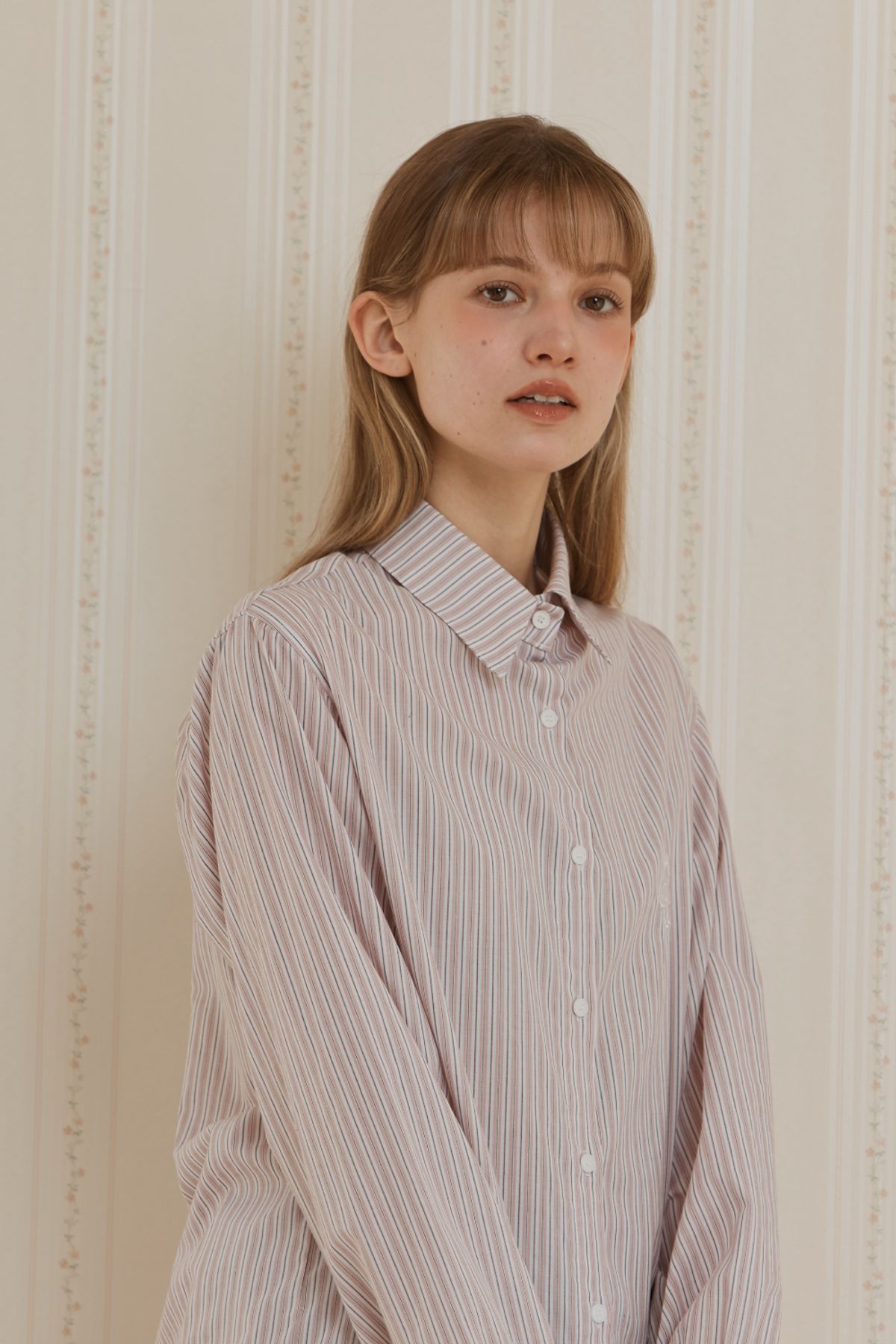 아노에틱(ANOETIC) STRIPE FLOWER LOGO SHIRT_PINK