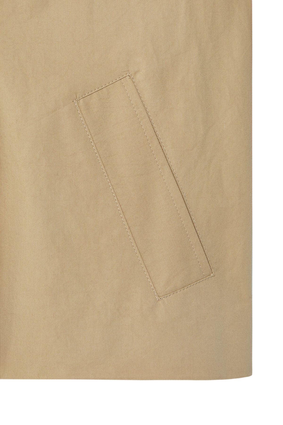 비바스튜디오(VIVASTUDIO) WOMAN CROPPED OVERSIZED TRENCH COAT [BEIGE]