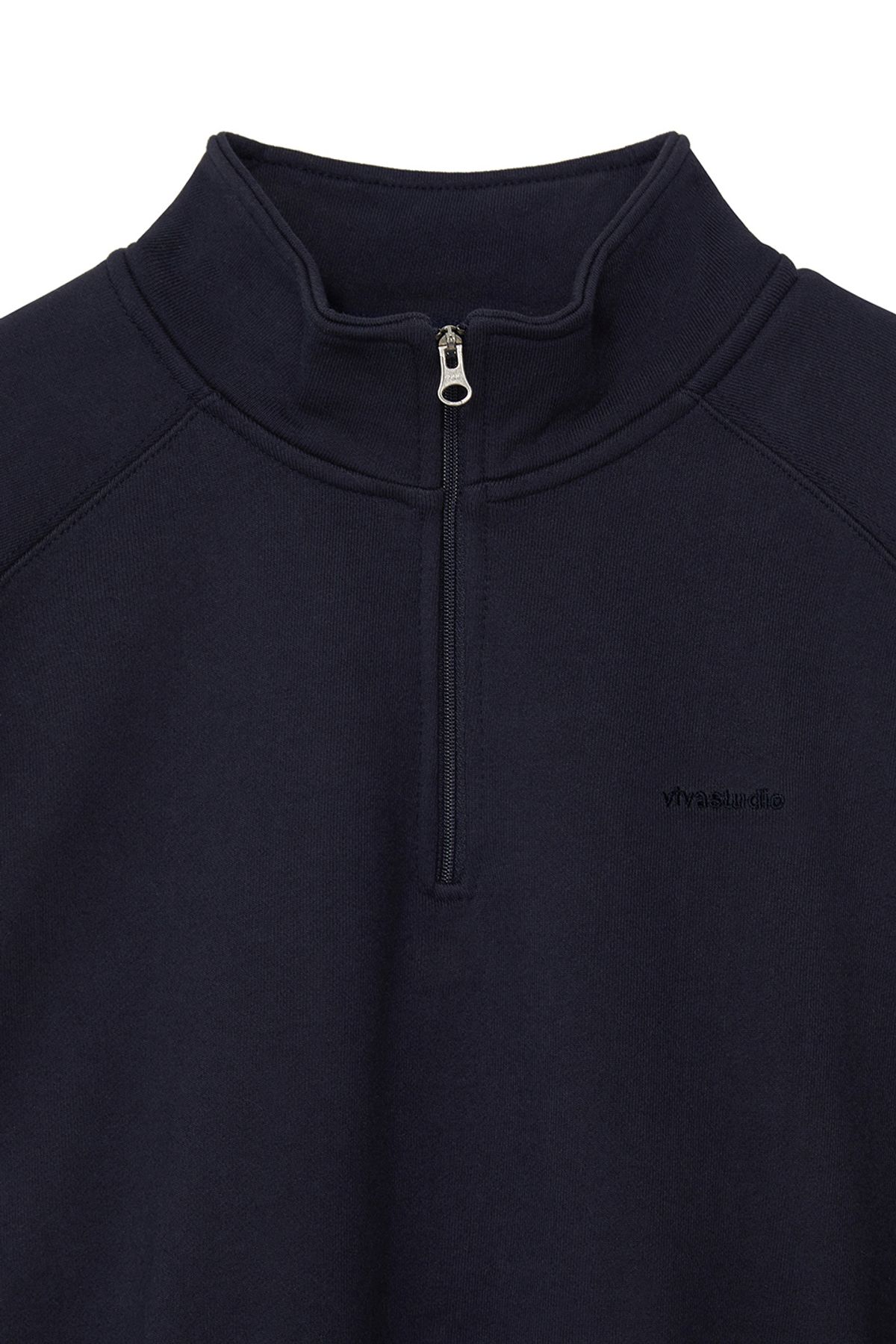 비바스튜디오(VIVASTUDIO) WOMAN HALF-ZIP SWEATSHIRT [NAVY]