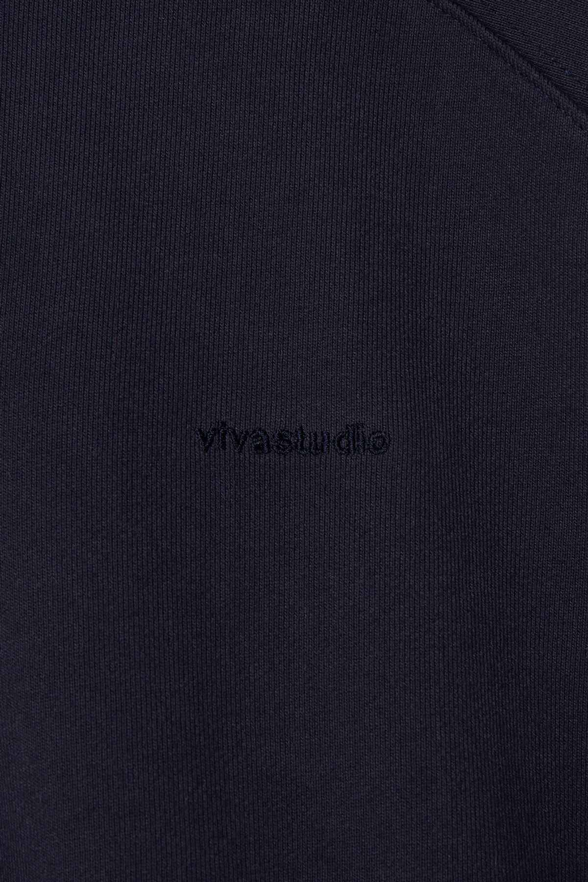 비바스튜디오(VIVASTUDIO) WOMAN HALF-ZIP SWEATSHIRT [NAVY]