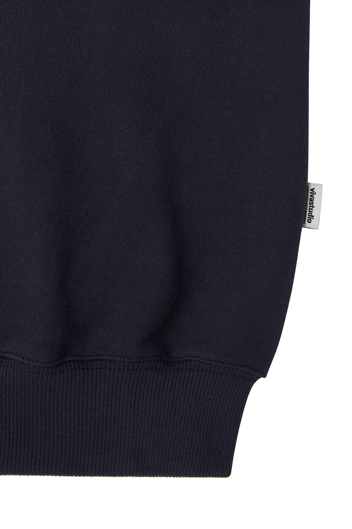 비바스튜디오(VIVASTUDIO) WOMAN HALF-ZIP SWEATSHIRT [NAVY]