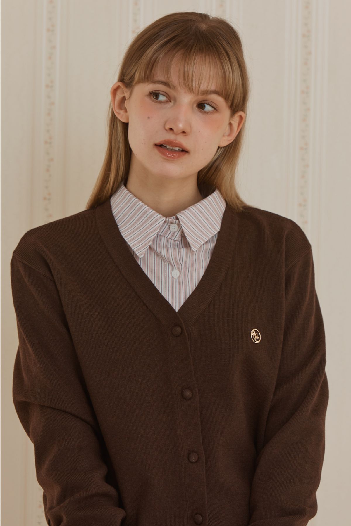아노에틱(ANOETIC) ANC BASIC V-NECK CARDIGAN_BROWN