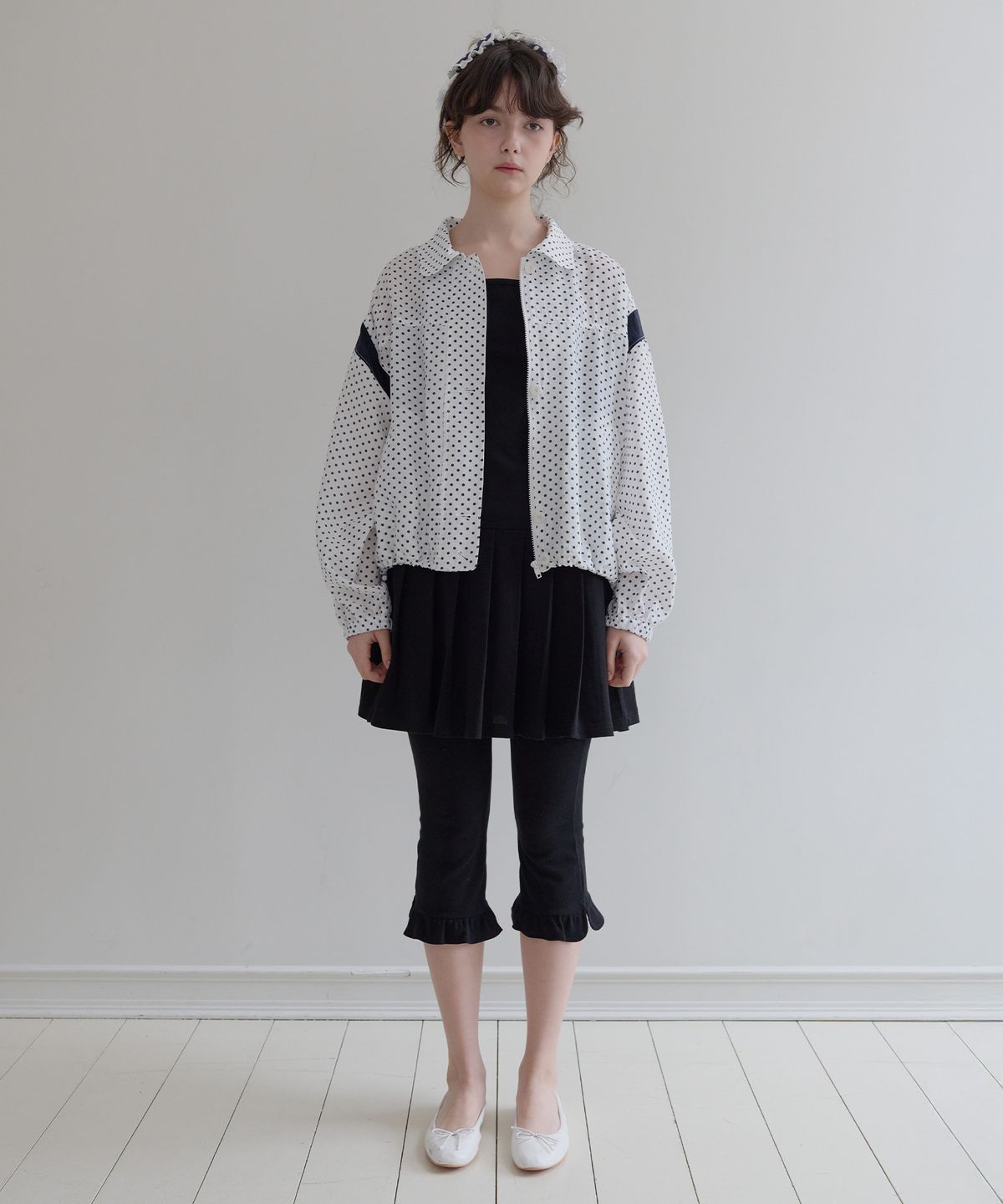 펀프롬펀(FUNFROMFUN) Dotted Blouson Jumper (White)