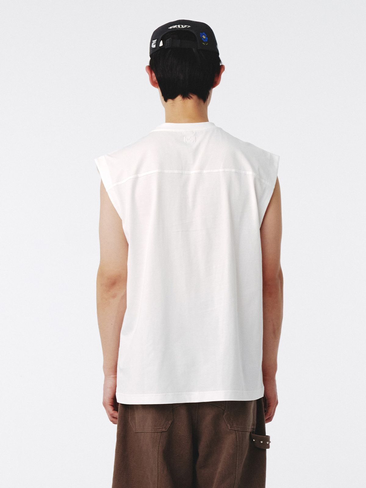 기준 맨(KIJUN MEN) Flag Sleeveless Top Off-White