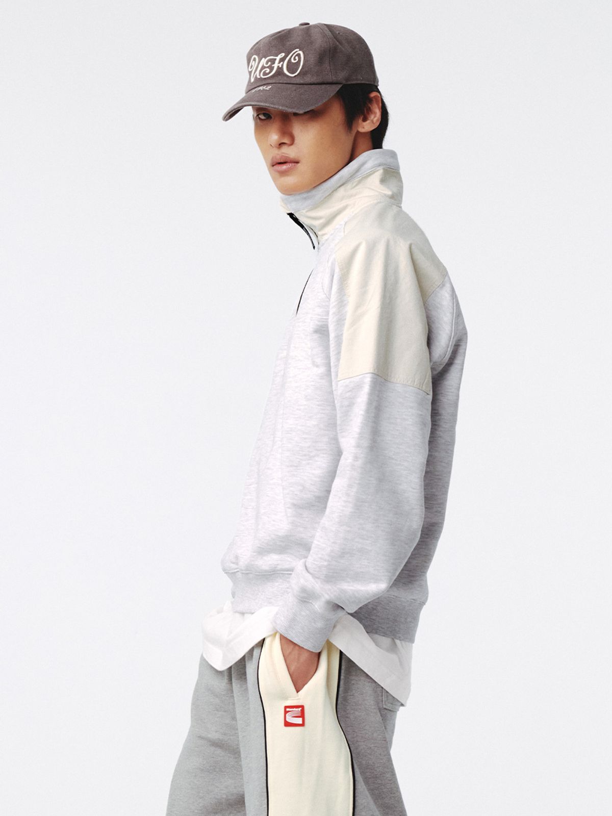 기준 맨(KIJUN MEN) Half Zip-Up Pullover Melange White
