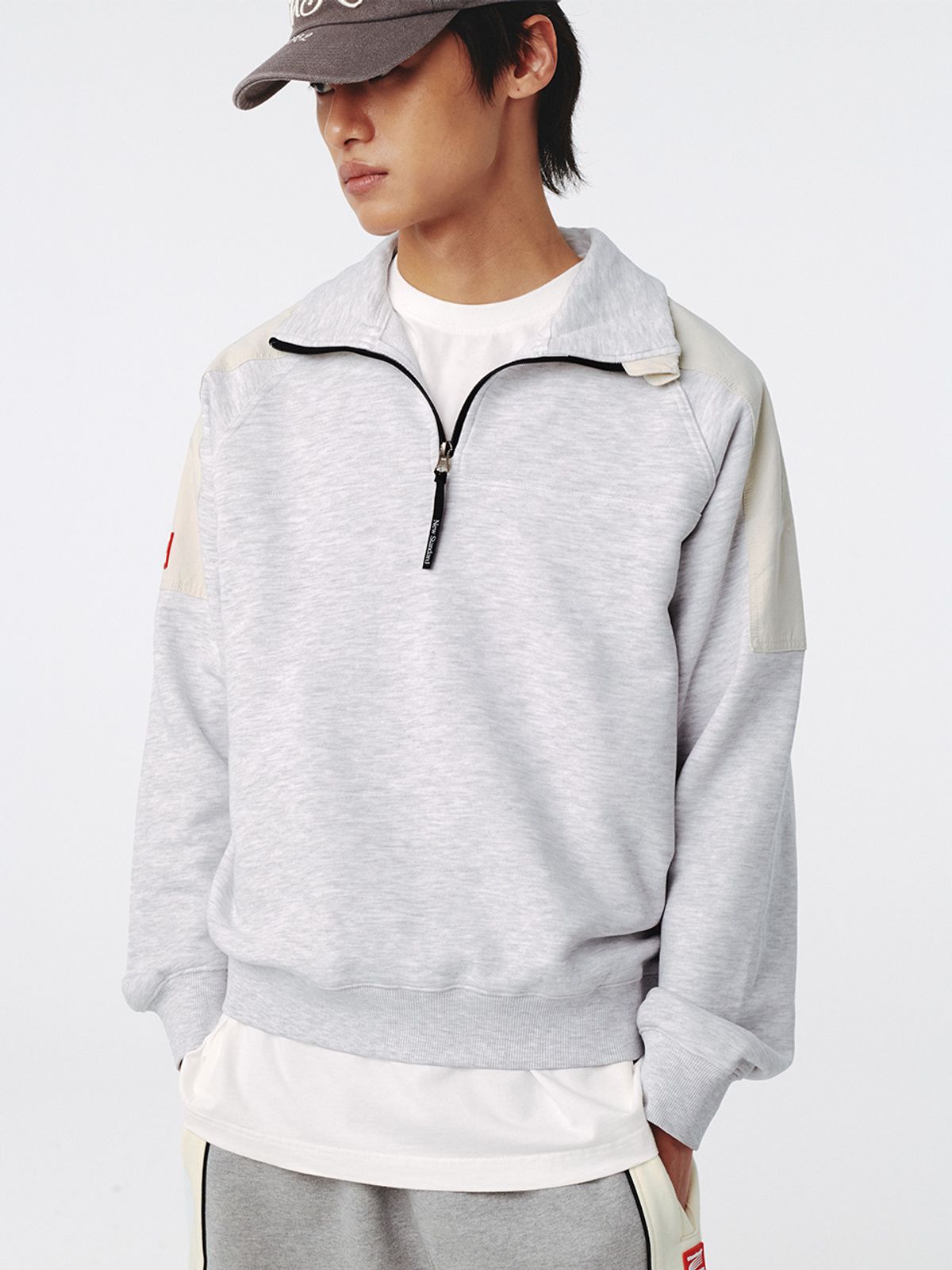 기준 맨(KIJUN MEN) Half Zip-Up Pullover Melange White