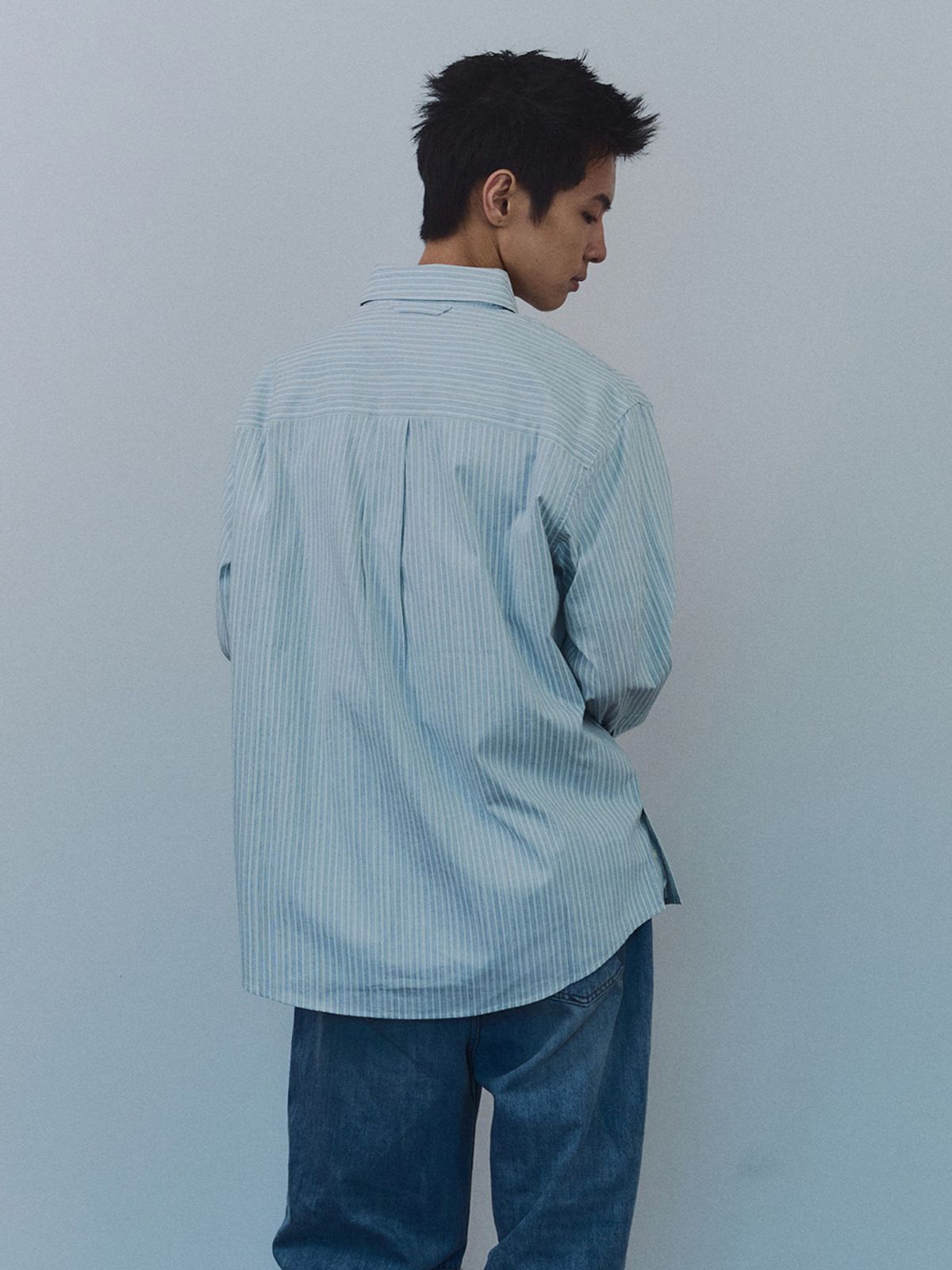 기준 맨(KIJUN MEN) Natural Stripe Button Down Shirt Blue