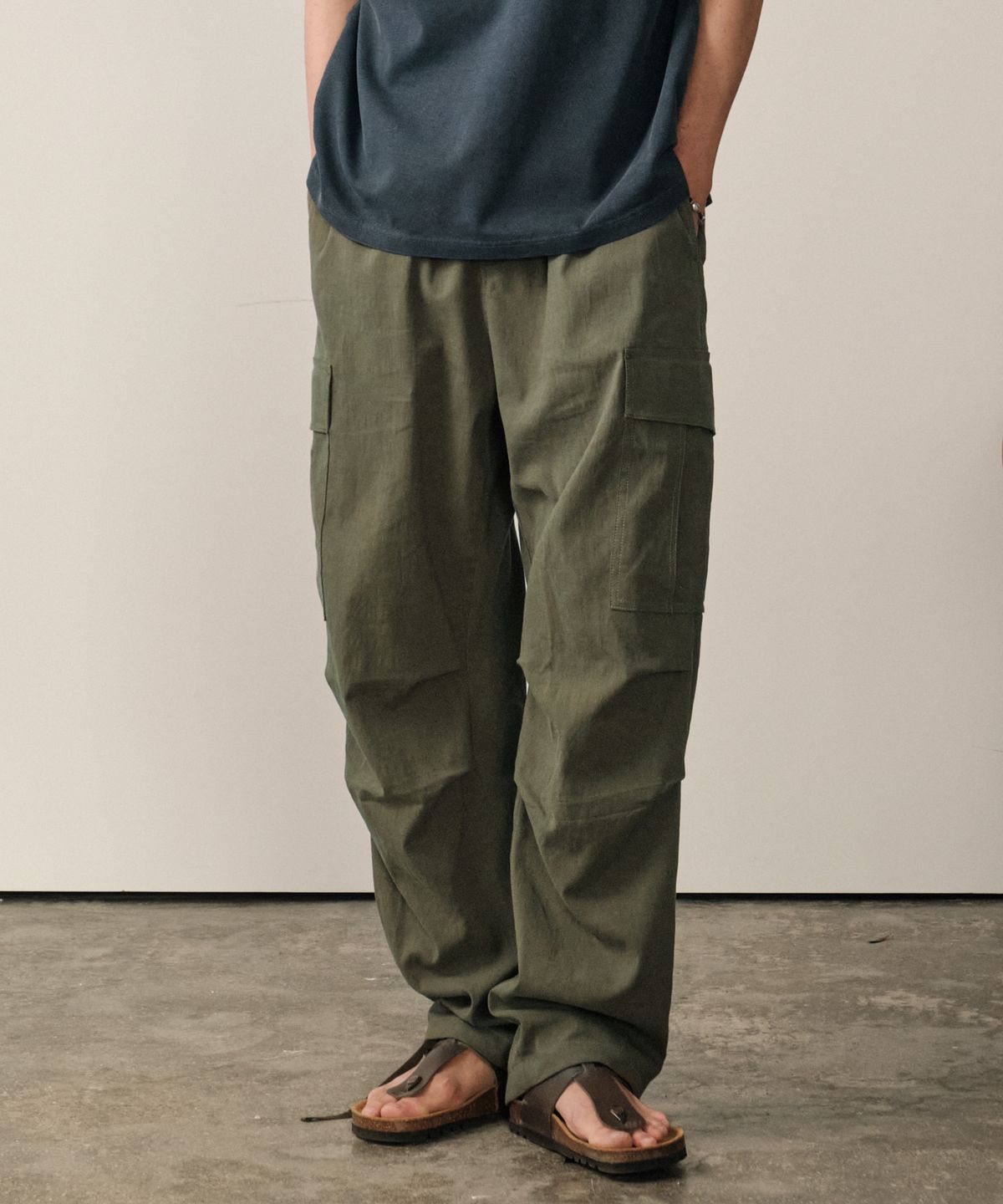 힐리먼트(HELEMENT) 린넨 스트링 카고 팬츠 (KHAKI)