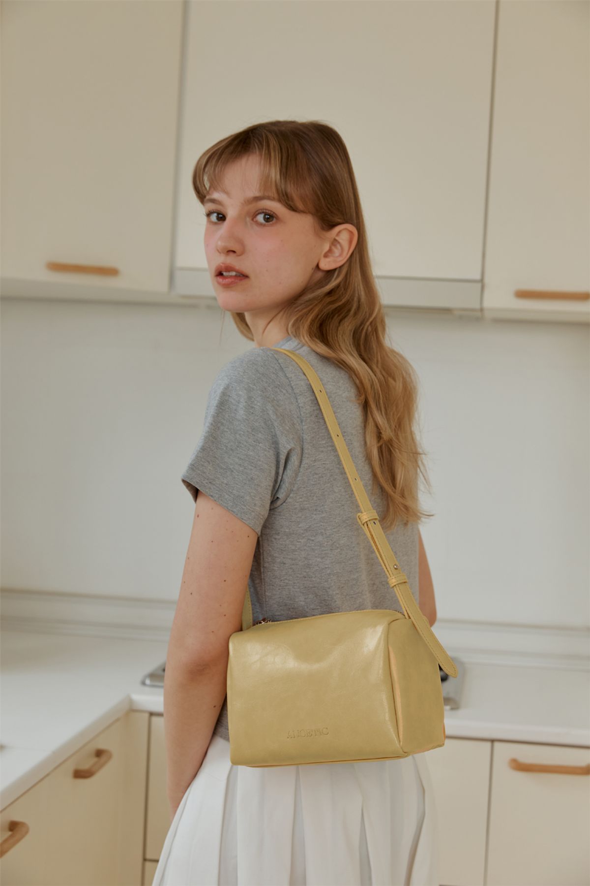 아노에틱(ANOETIC) ANC SARA BAG_BUTTER