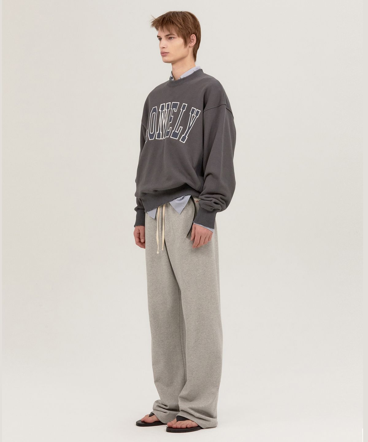 노앙(NOHANT) LONELY/LOVELY DAMAGE SWEATSHIRT CHARCOAL