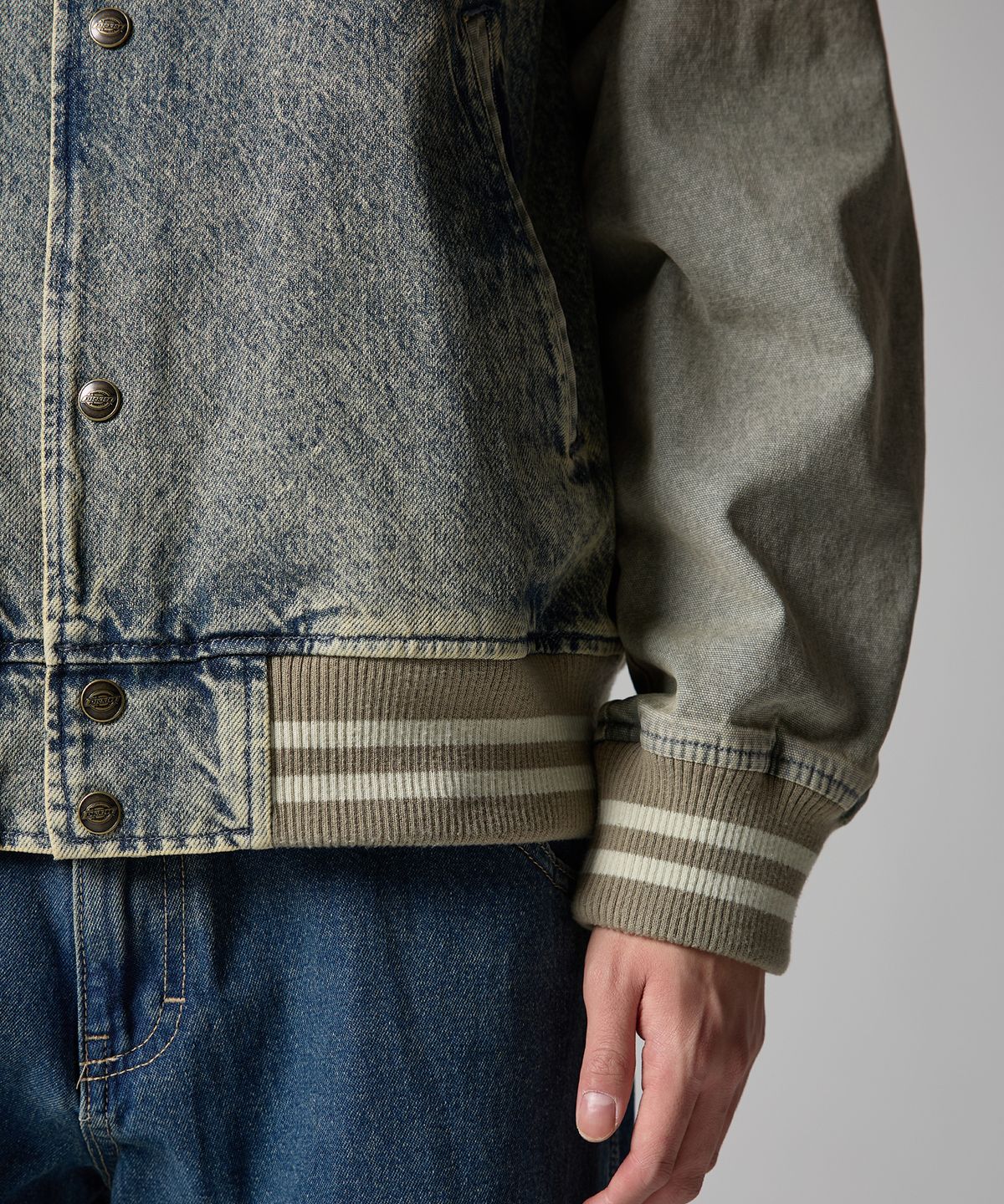 디키즈(DICKIES) 웨이브 로고 데님 봄버 재킷 Tinted Denim