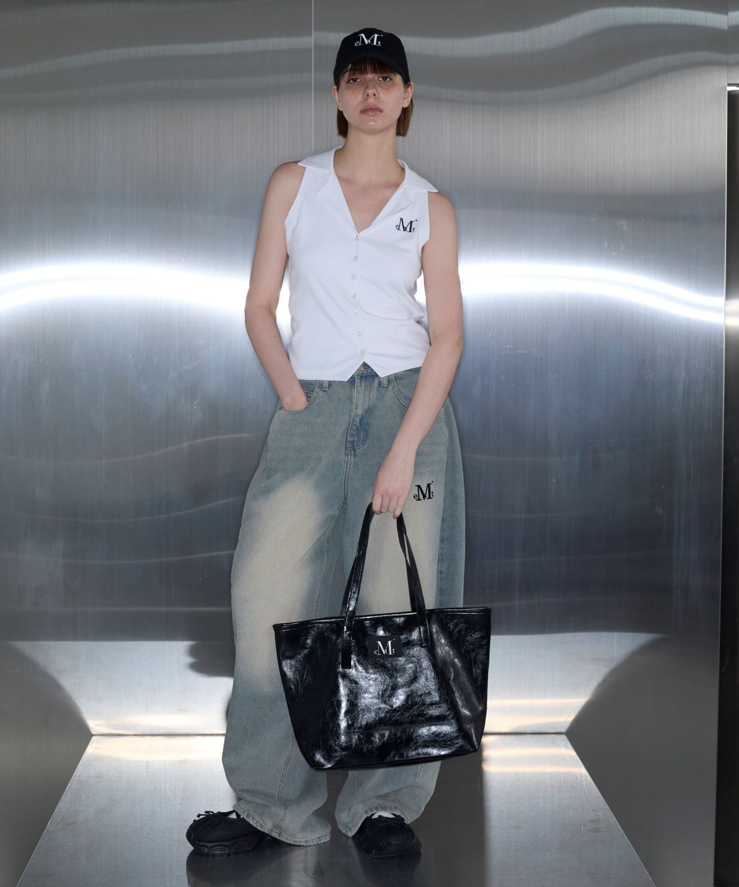 ショルダーバッグ・ポシェット MUCENT FEG STUD BELTED LEATHER SHOULDER BAG UNISEX 5BMR0115 MUSINSA | MUCENT Peg Stud Belted Leather Shoulder Bag Unisex