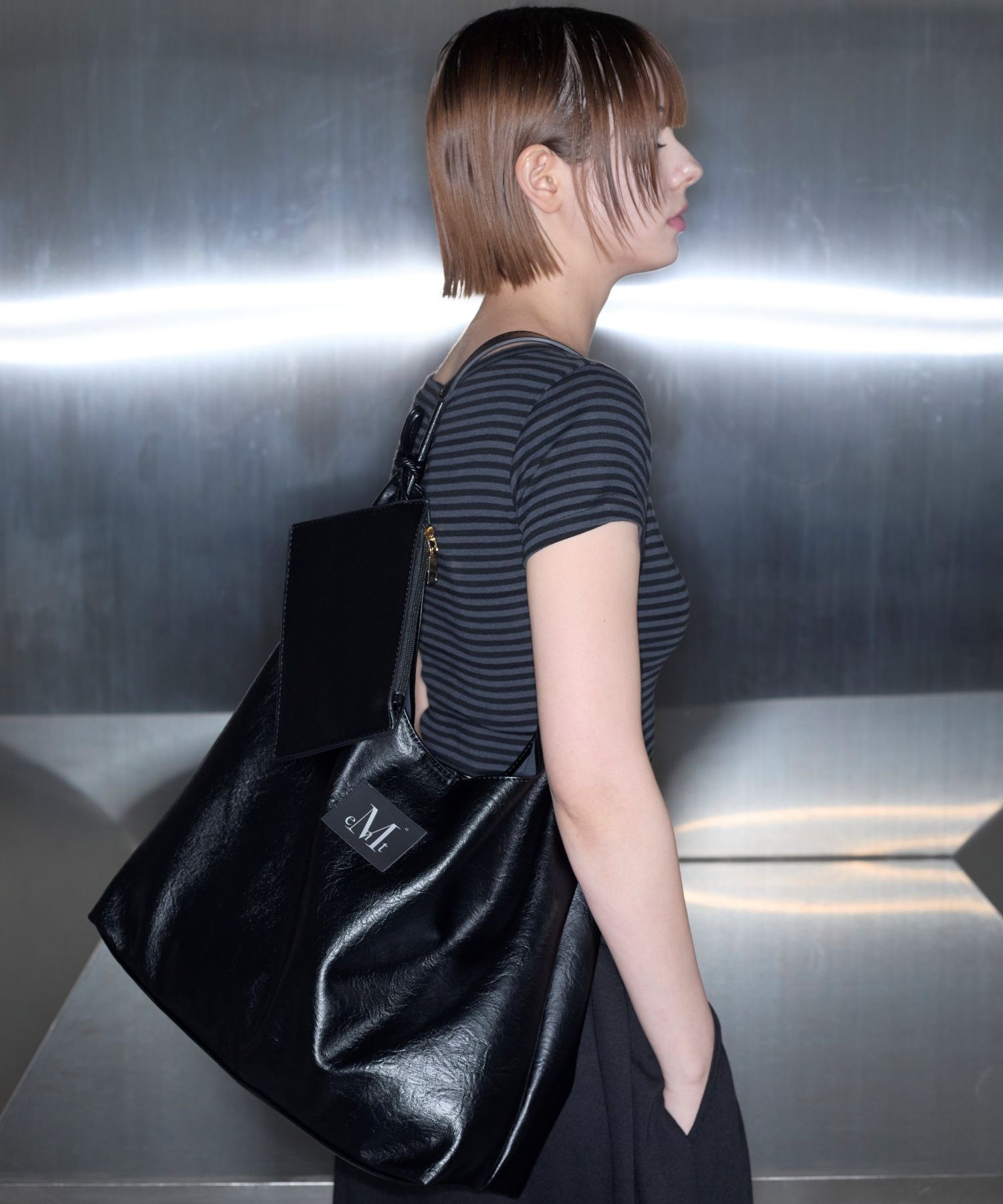 【MUCENT】 KAEZ DOUBLE LINE EYELET LEATHER SHOULDER BAG MUSINSA | MUCENT [Pouch Gift] Cats Double Line Eyelet