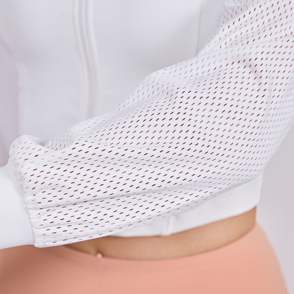 제이제인(J.JANE) 메쉬 슬리브 크롭 자켓 (White)