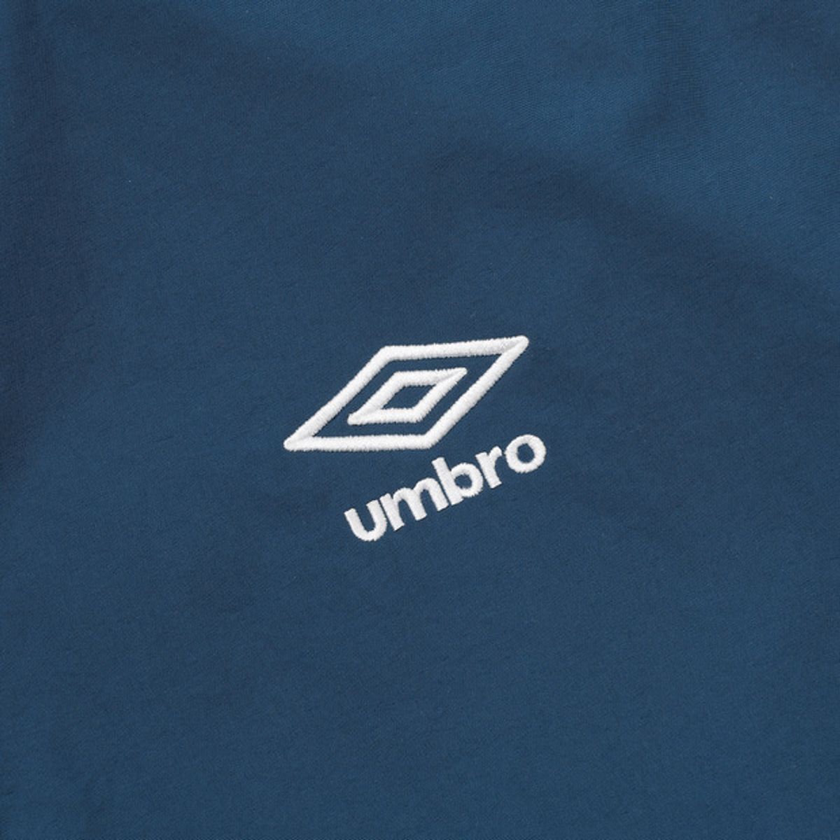 엄브로(UMBRO) 클래식 긴팔 후드형 아노락 블루(UQ221CWT41)