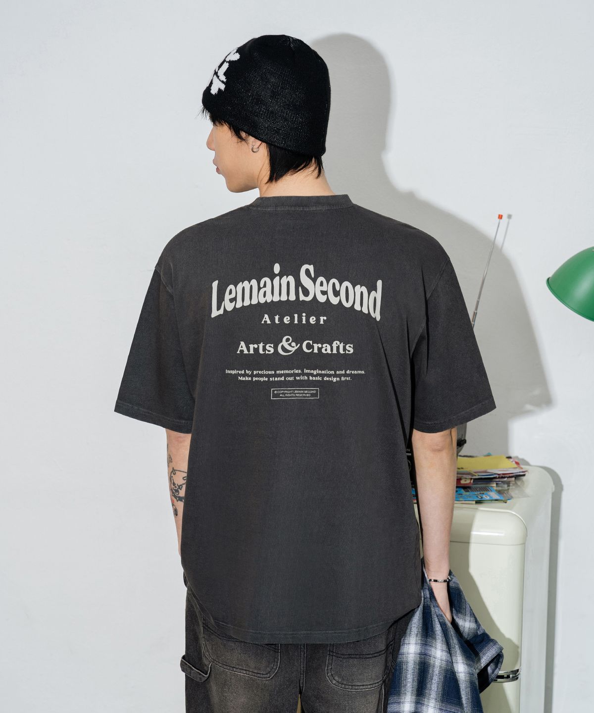 리메인세컨드(LEMAIN SECOND) 백 포인트 아뜰리에 오버핏 반팔 티 [피그먼트]