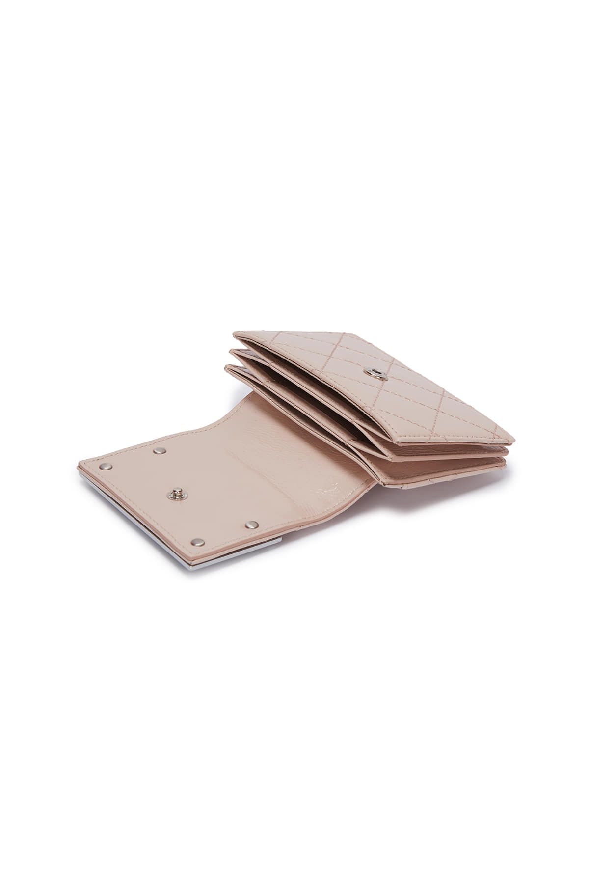 ●Matin Kim●ACCORDION WALLET IN BEIGE MUSINSA公式 | MATIN KIM QUILTING ACCORDION WALLET IN BEIGE
