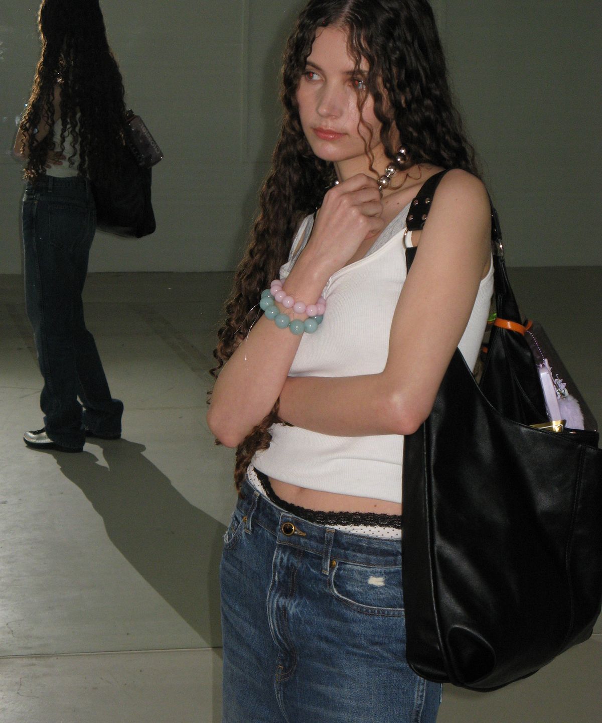 여밈(YEOMIM) slash hobo bag (black)