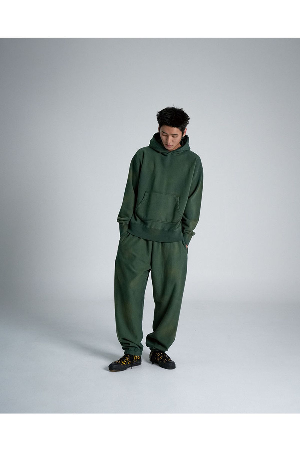 서지웨어(SURGE WEAR) 스웻 팬츠 - 그린