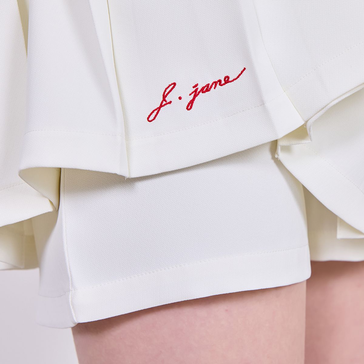 제이제인(J.JANE) 플리츠 치마 바지 (White)