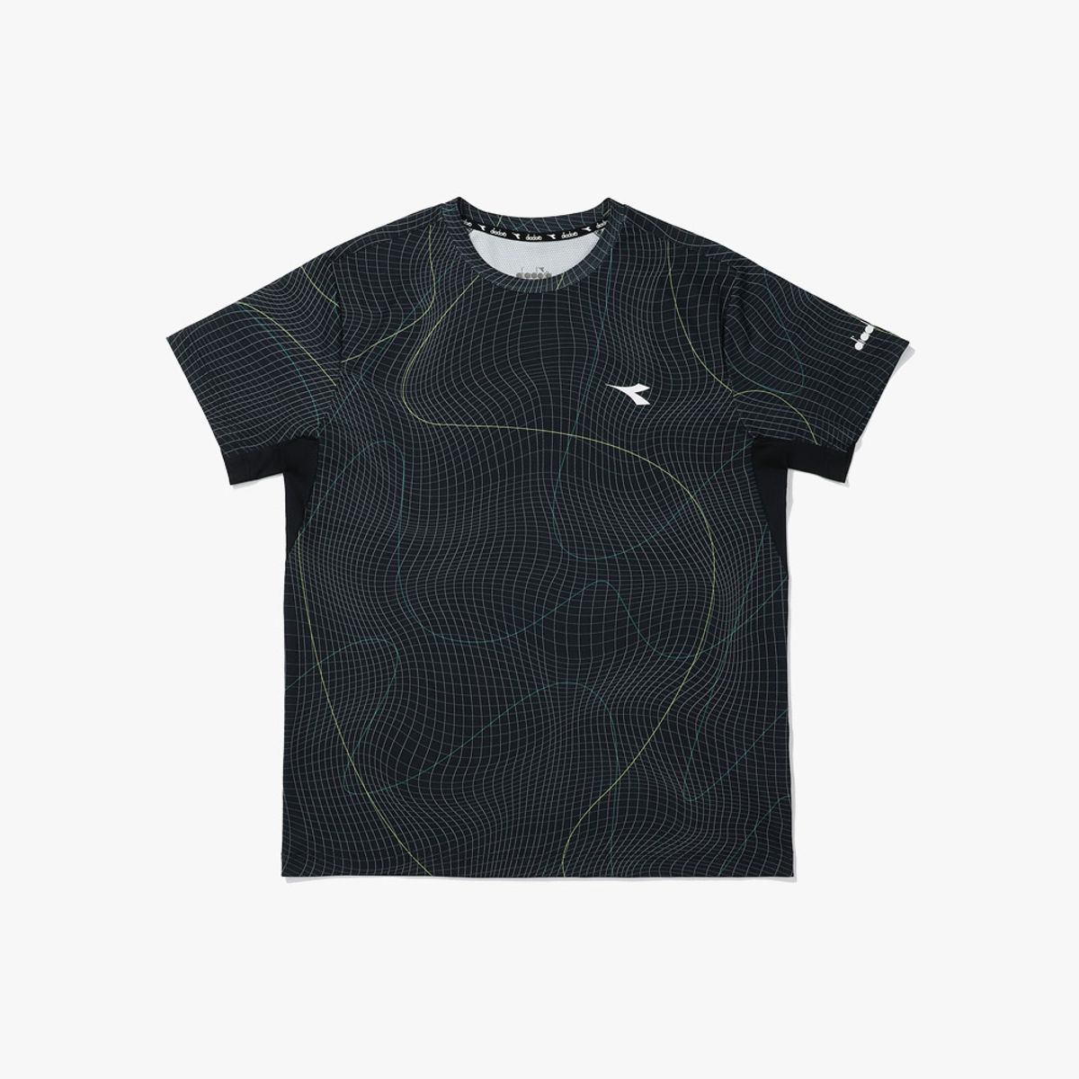 디아도라(diadora) 테니스 퍼포먼스 컨투어 반팔 티셔츠 PTN BLACK